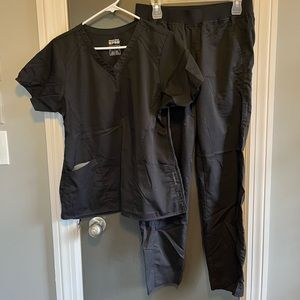 WonderWink Pro scrub set - black